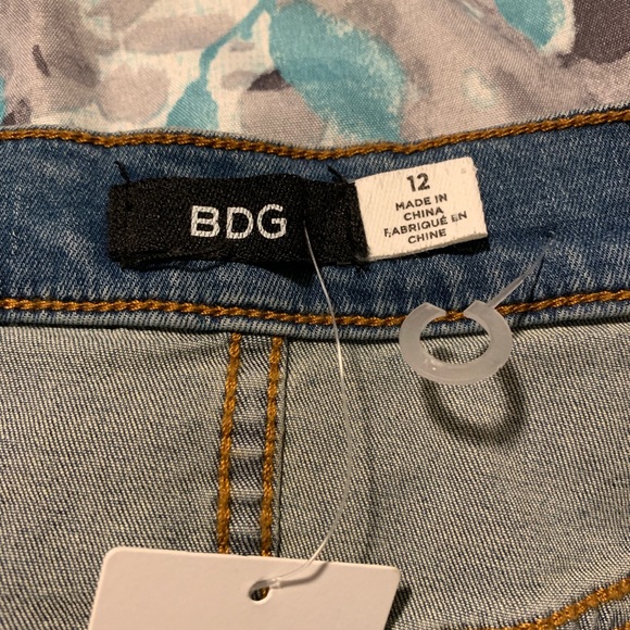 BDG Jean Skirt - Picture 2 of 3